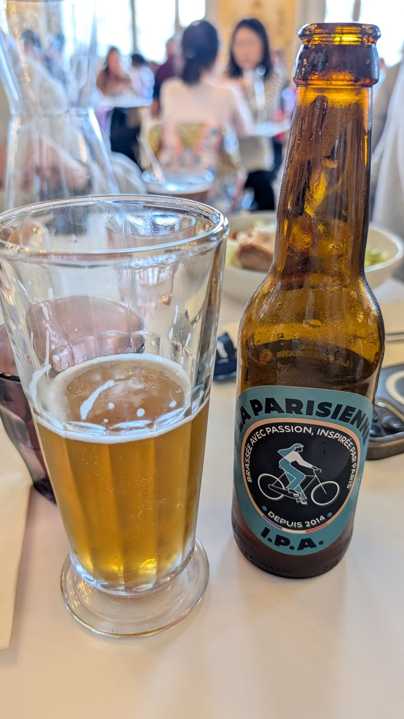 A Paris café