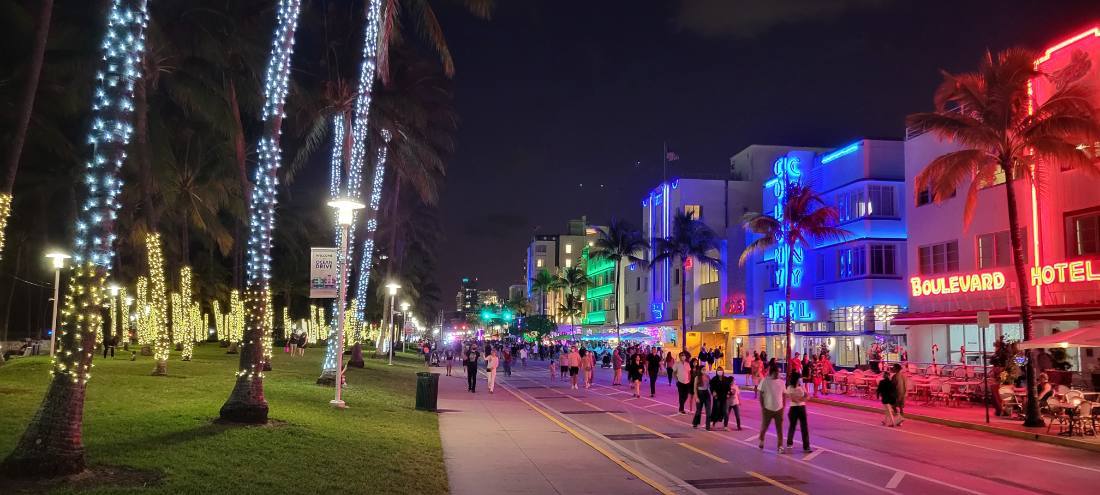 Miami Beach & the Art Deco strip