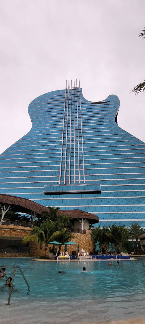 Food & the Guitar Hotel