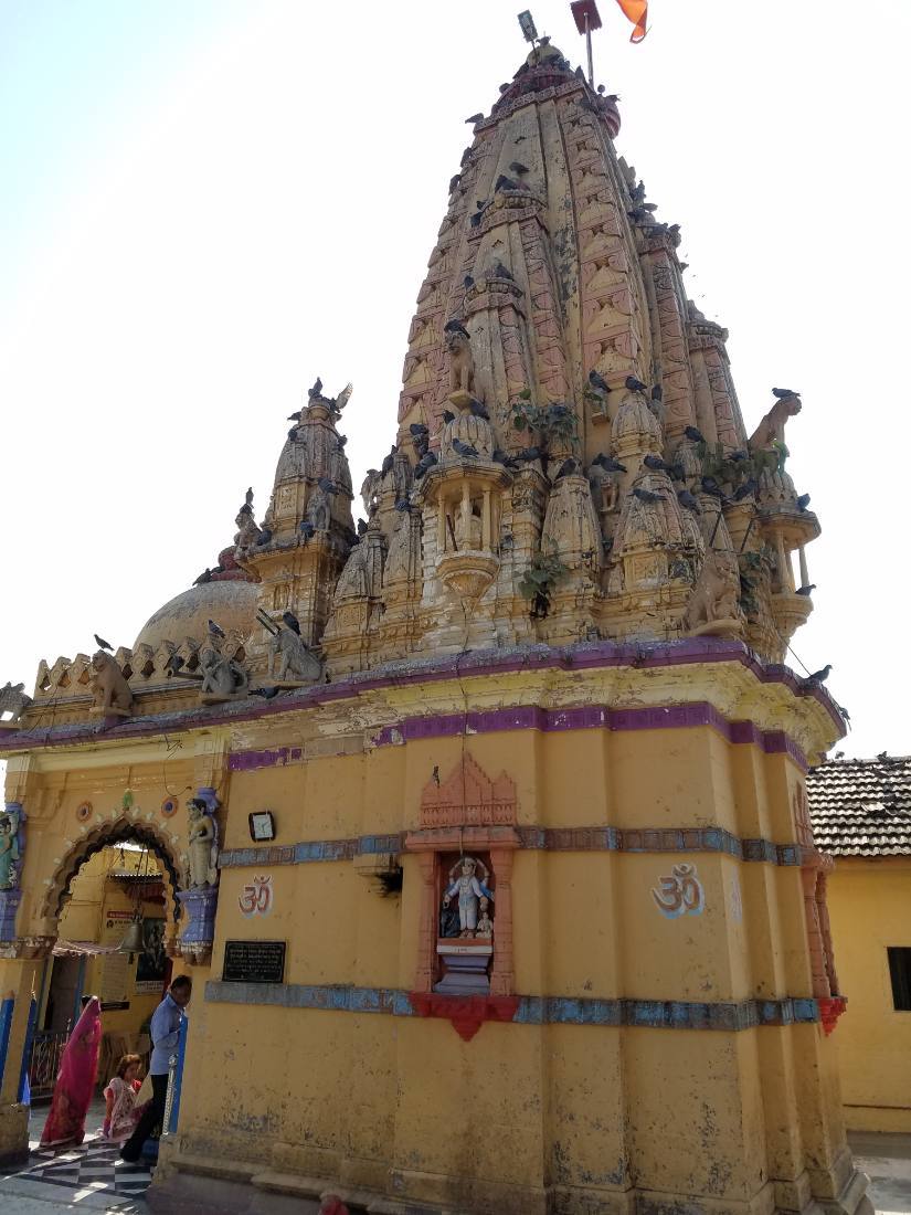 Gujarat — temples, lakes & ruins