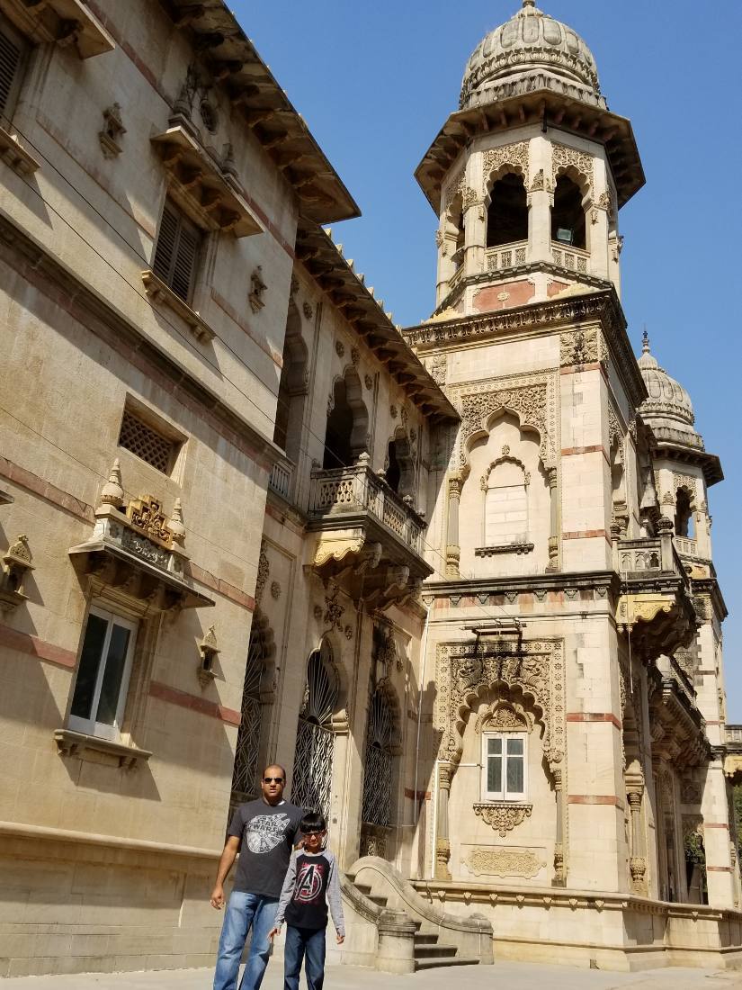 Vadodara — palace & city