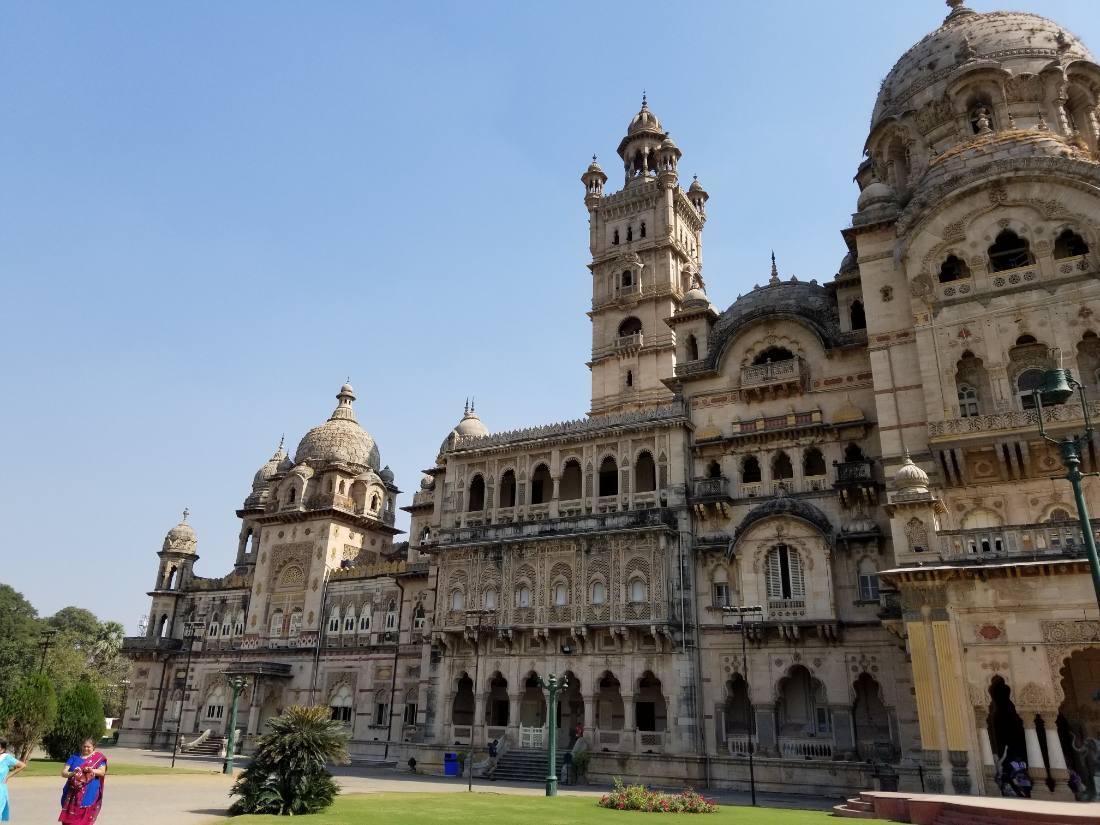 Vadodara — palace & city