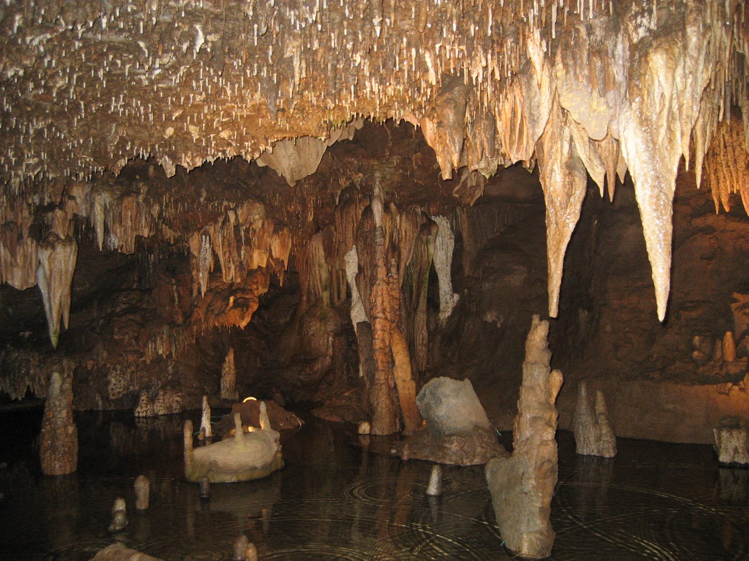 Meramec Caverns