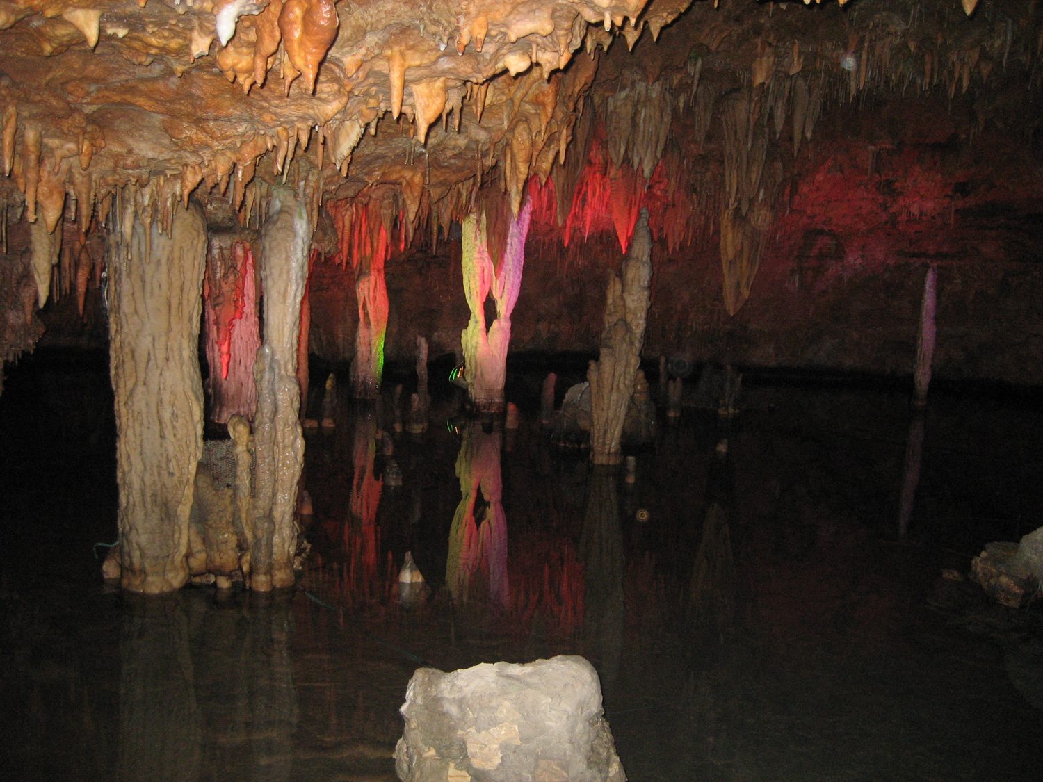 Meramec Caverns