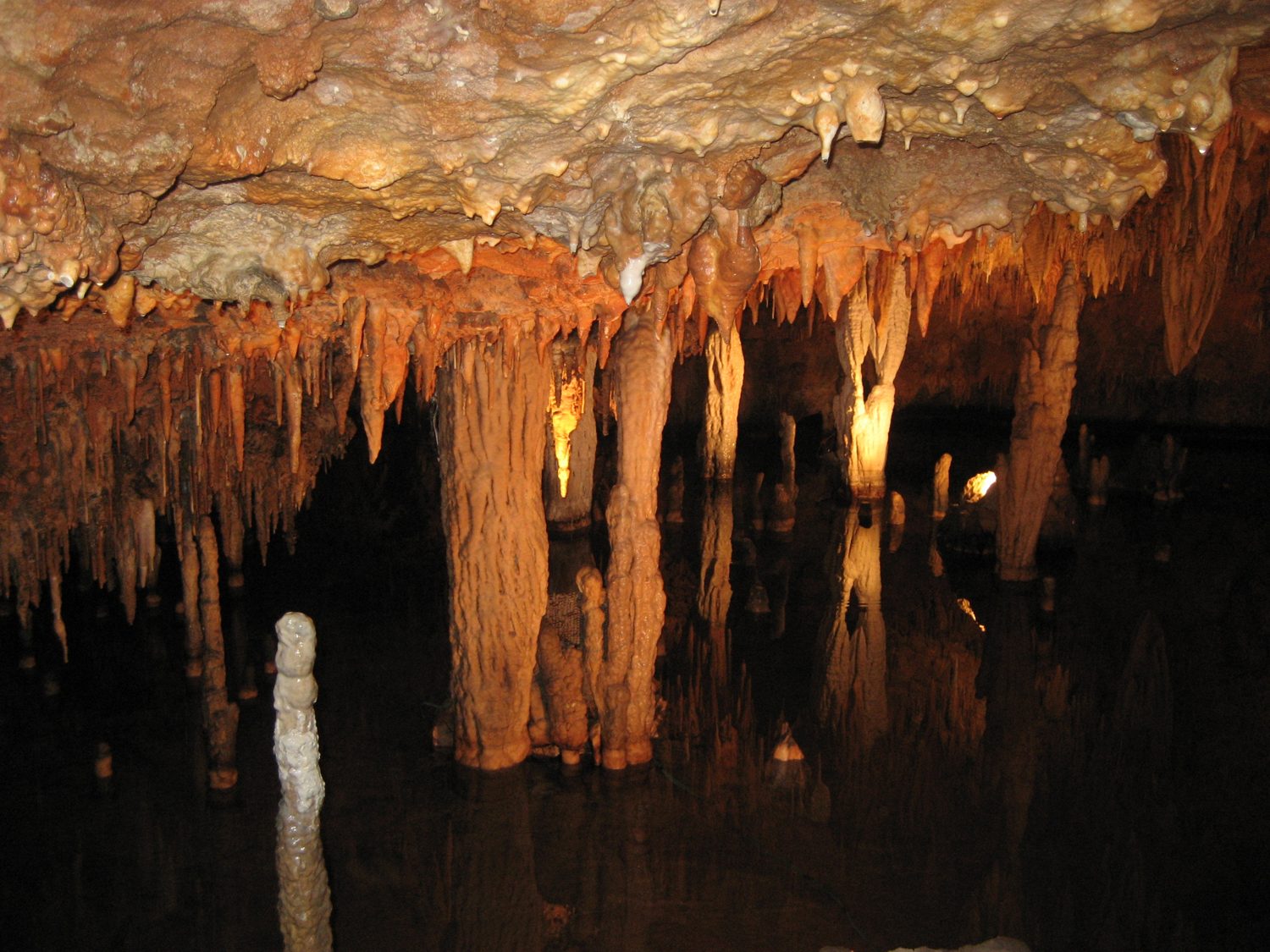 Meramec Caverns