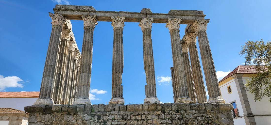 Evora