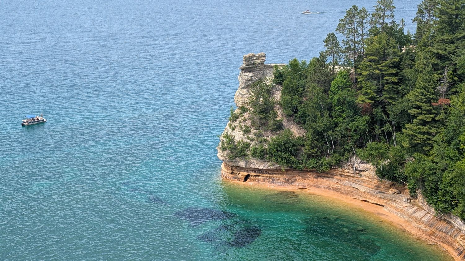 Pictured Rocks by boat