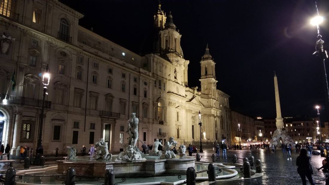 The Pantheon & the fountains