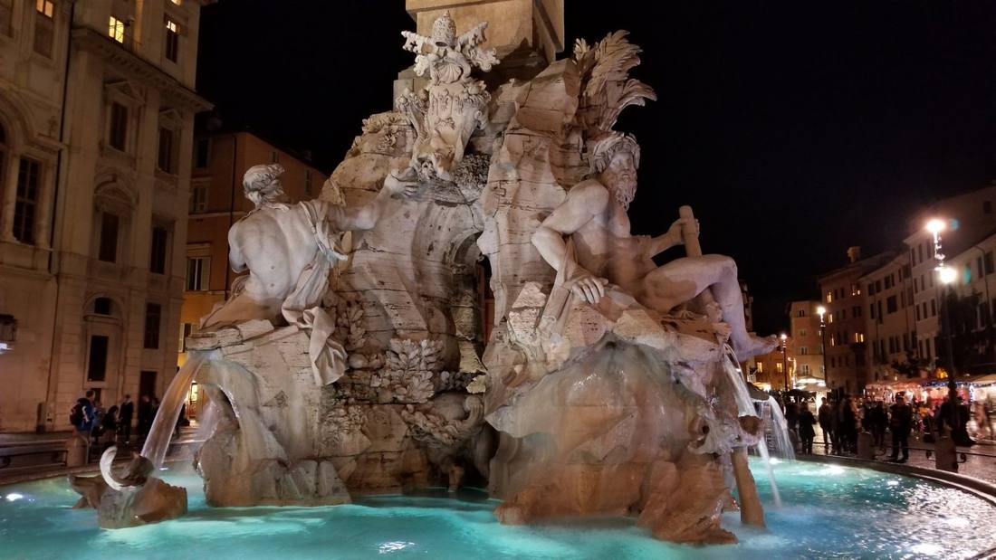 The Pantheon & the fountains
