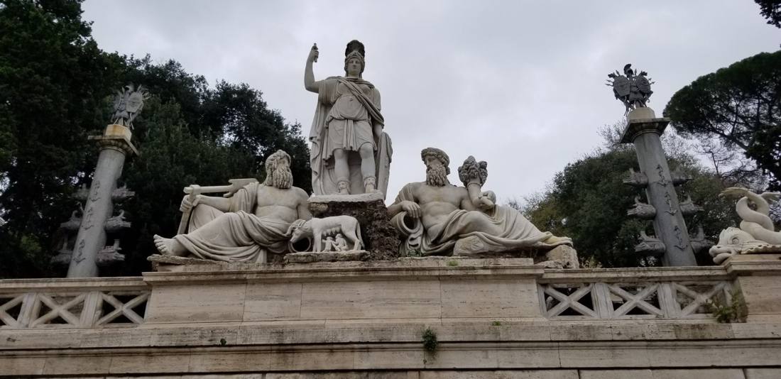 Rome's piazzas & monuments