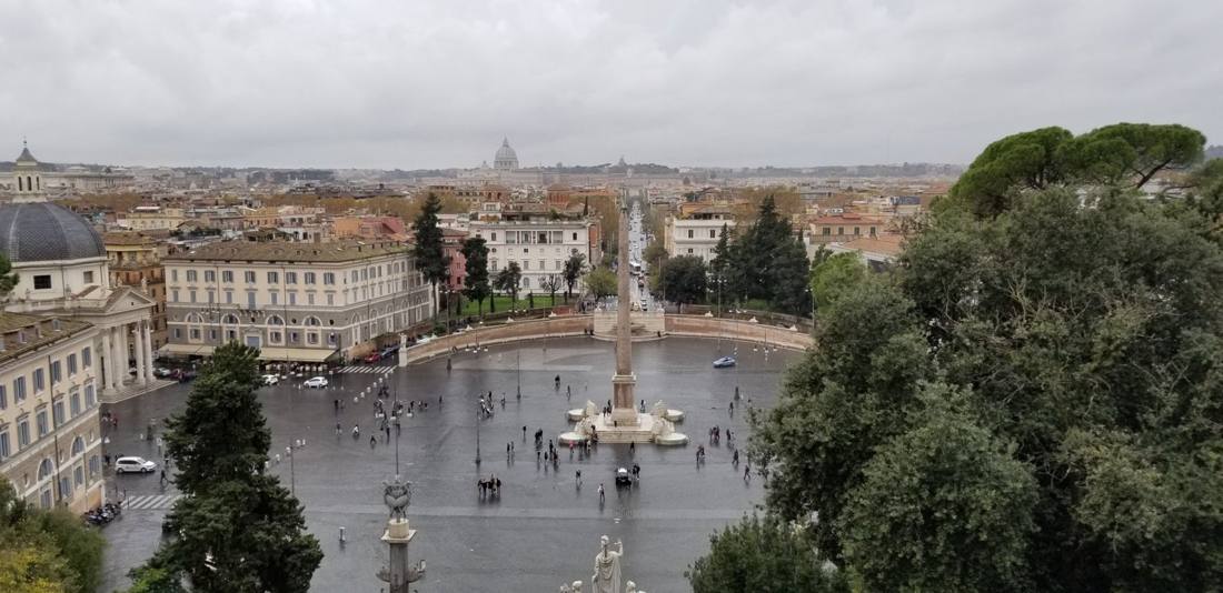 Rome's piazzas & monuments