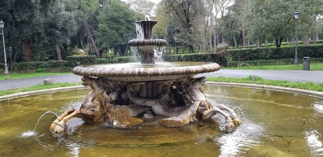 Rome's piazzas & monuments