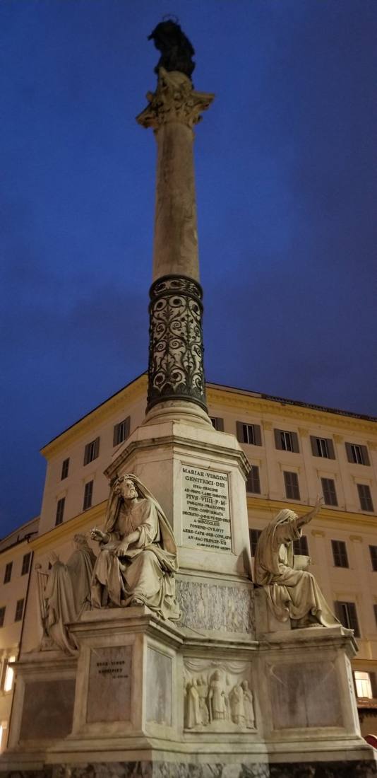 Rome's piazzas & monuments