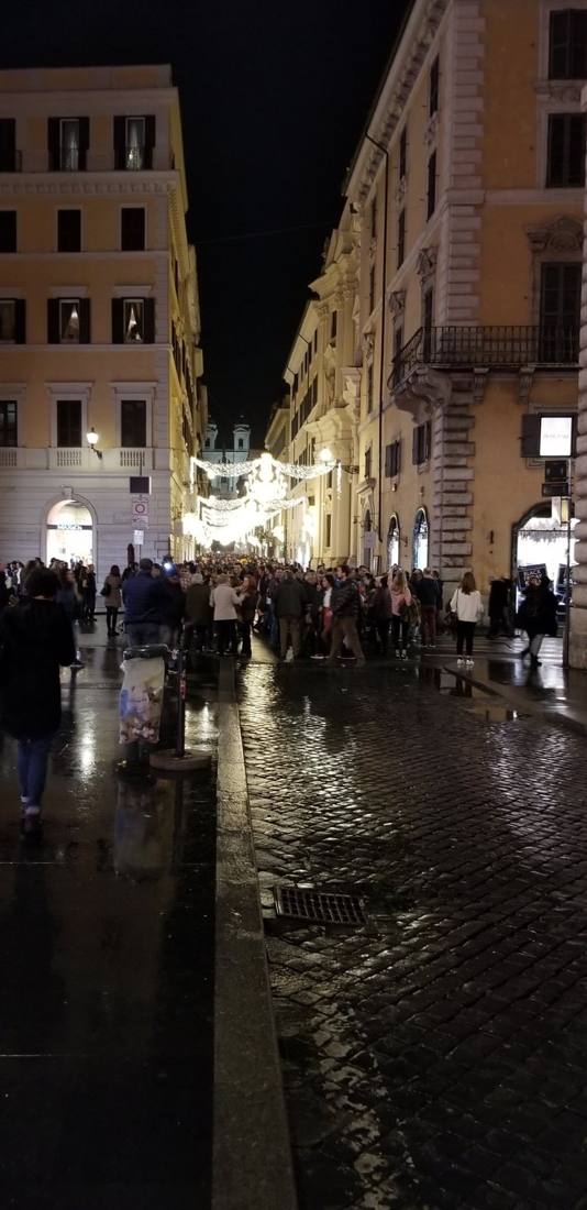 Rome's piazzas & monuments