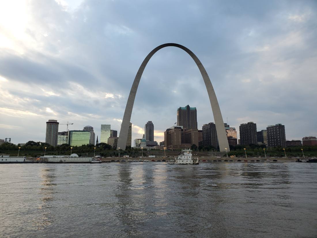 The Gateway Arch & the riverfront