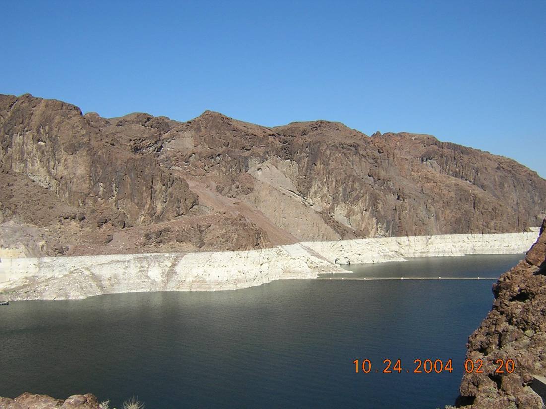 The Mojave, on the way to the dam