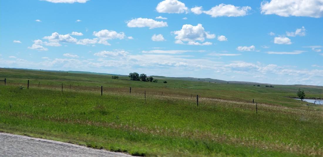 Westward — statues, plains & towns
