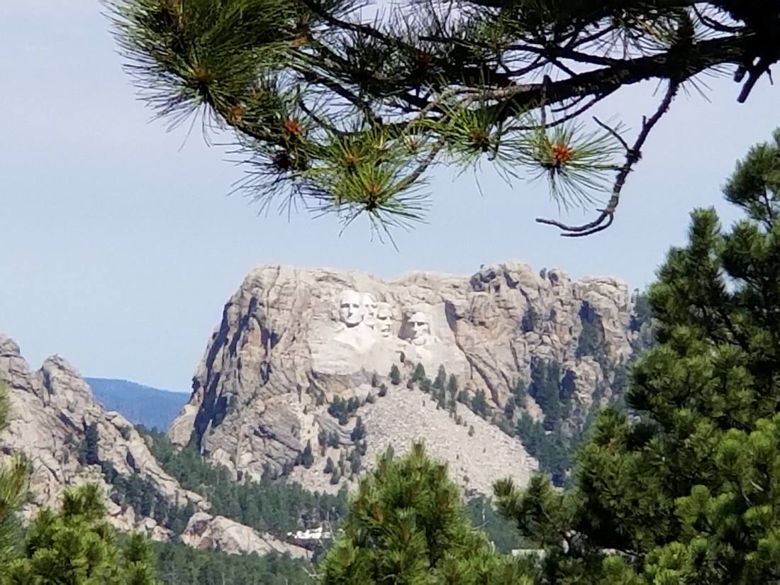 Westward — statues, plains & towns